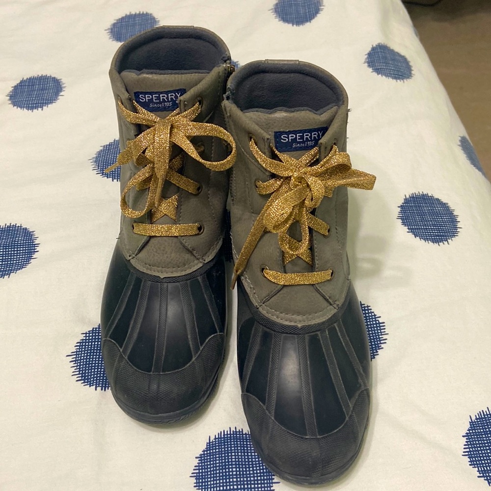 Women’s Sperry Rain boots